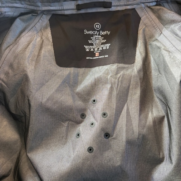 Sweaty Betty Pro Light Ski Jacket Waterproof Black Peaks Recco Tech Women's XS - Picture 13 of 16